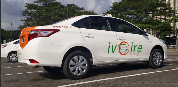 Numérique 100 taxis intelligents connectés débarquent à Abidjan
