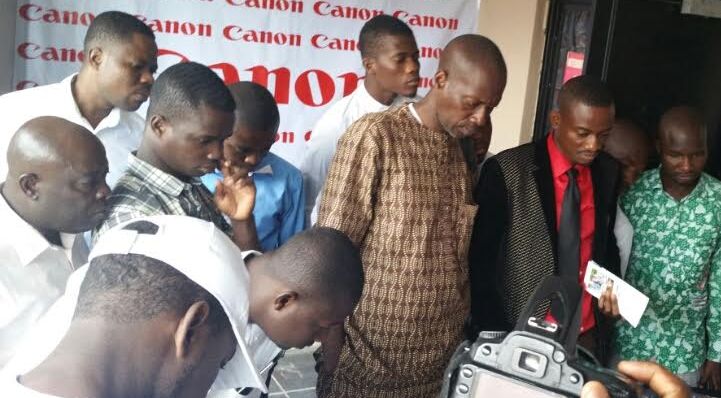 Zoom sur les imprimantes G-SERIES et SELPHY CP1000 présenté à Abidjan 1