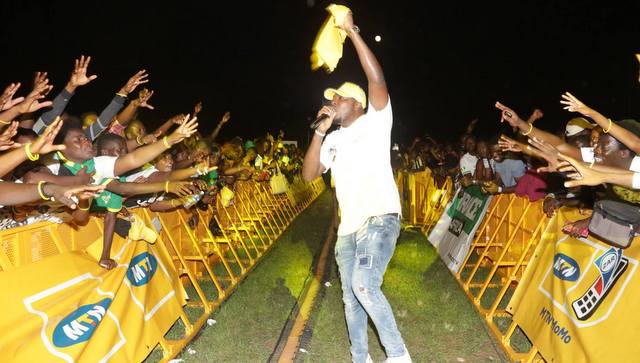 Le concert live Wizkid et Serge Beynaud de MTN Côte d'Ivoire à Abidjan