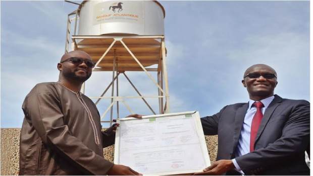 Niger La Banque Atlantique fait un important don à l’Ecole Primaire GOROU BERI de Niamey