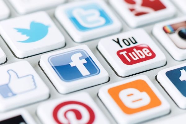 Le top 10 des réseaux sociaux dans le monde en 2020 (utilisateurs actifs)