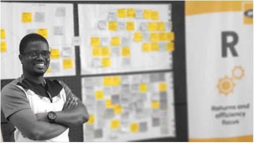 Régis Bamba, le célèbre développeur de code annonce son départ de MTN Côte d'Ivoire