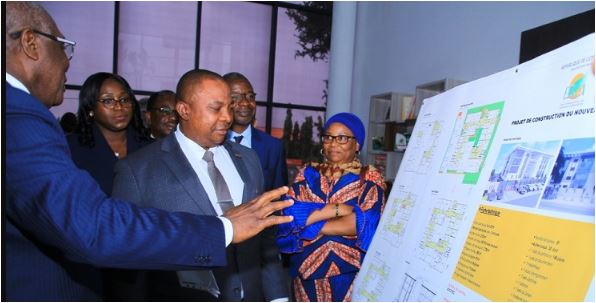 Visite du ministre de l’agriculture et du Développement Rural du siège du FIRCA﻿