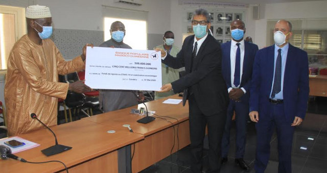 La Banque Populaire Maroc Guinéenne fait un don de 500 millions de Frans Guinéens au fonds de riposte au COVID-19